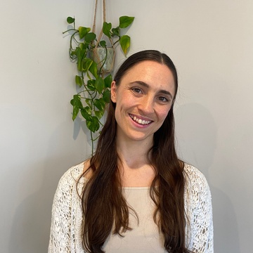 Mari - Somatic Holistic Therapy Practitioner