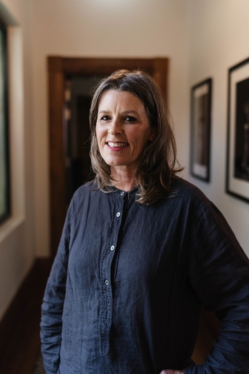 Rachel - bioenergetic therapist, hypnotherapist and coach