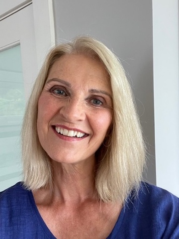 Ellie - Coach, Clinical Hypnotherapist & Havening Techniques ® Certified Practitioner