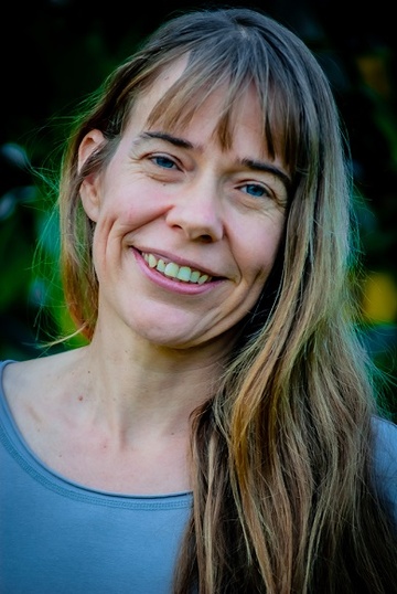 Tamsin - Therapy & Coaching for individuals and couples