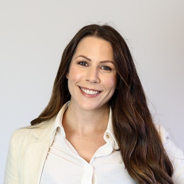 Janelle - Life Coach - Hypnotherapist - NLP Practitioner