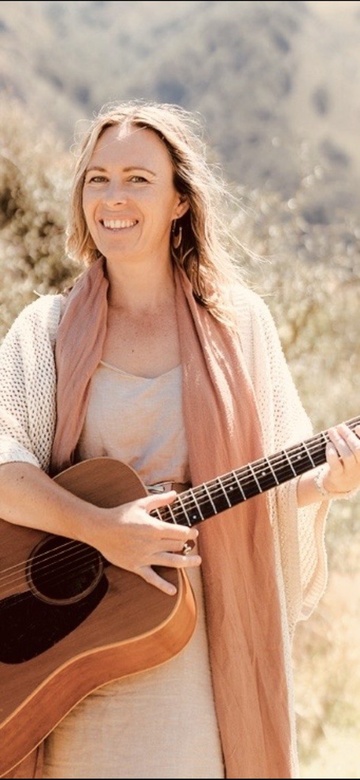 Geri  - Integrative Somatic Therapist & Life Coach