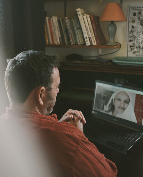 Clinical Hypnotherapist & Psychotherapist | Anxiety & Trauma Specialist in Raglan